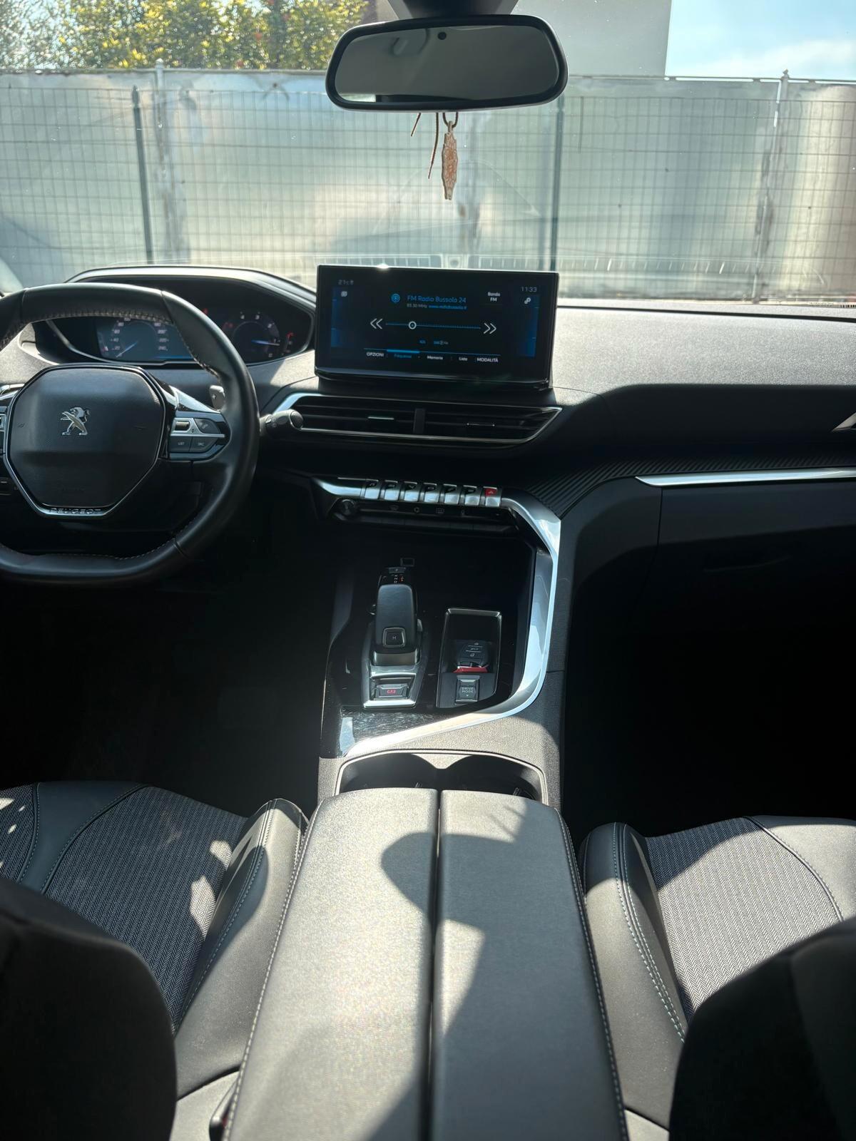 Peugeot 3008 BlueHDi 130 S&S EAT8 Allure