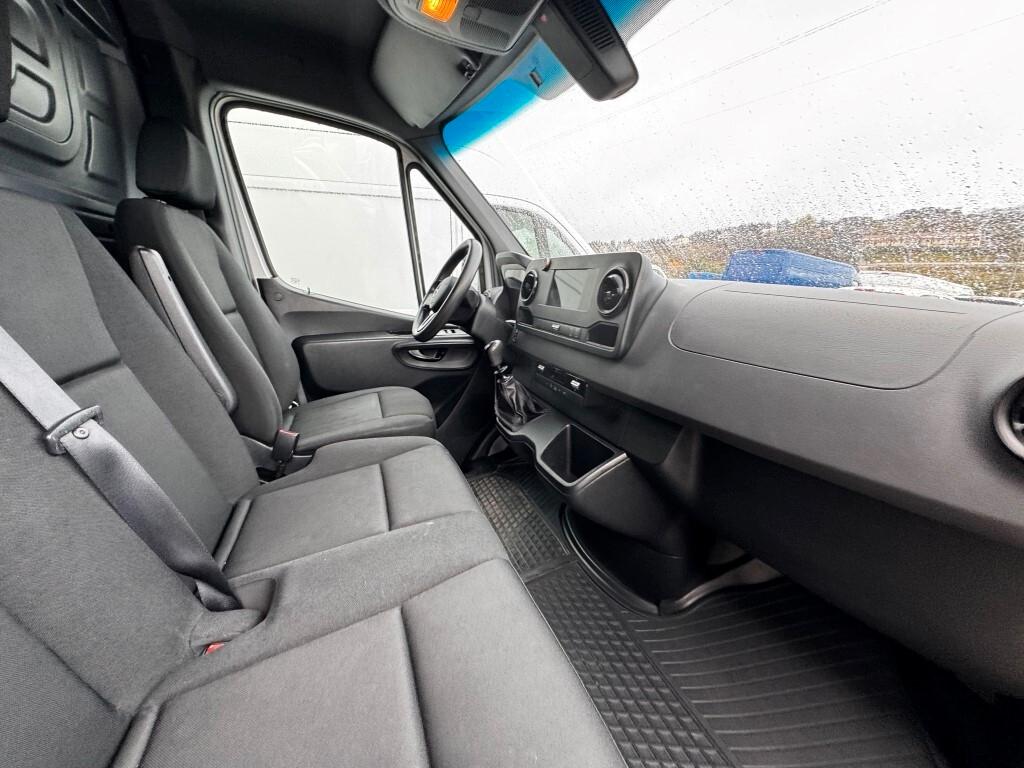 Mercedes-Benz Sprinter Cargo Van