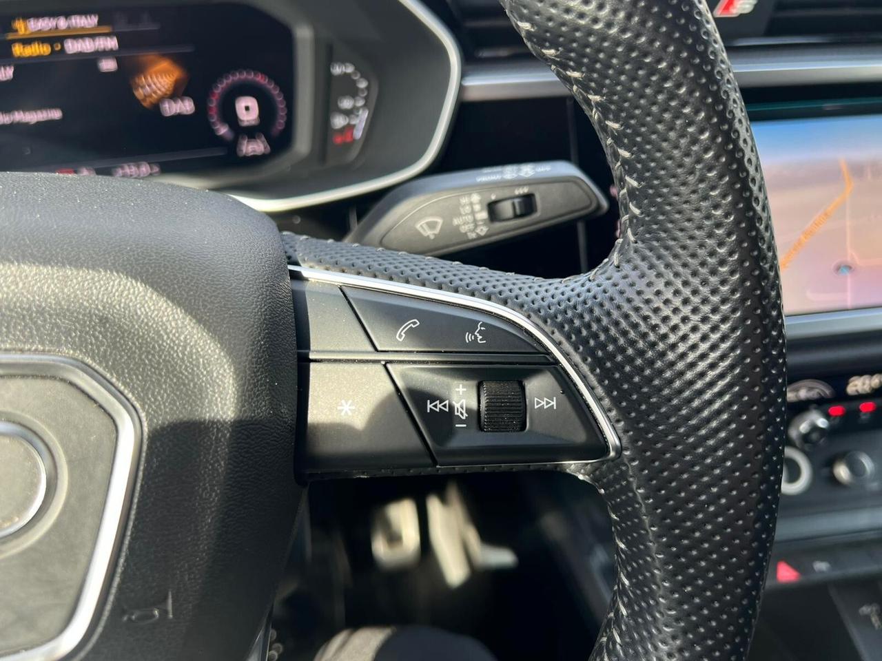 Audi Q3 35 TFSI S line edition