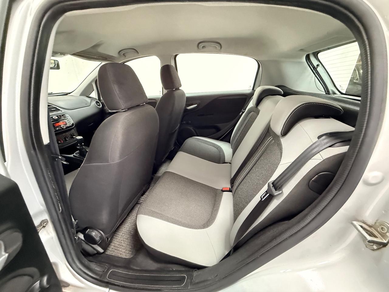 Fiat Punto 1.4 8V 5P GPL Lounge 01/2013 Neopatentati