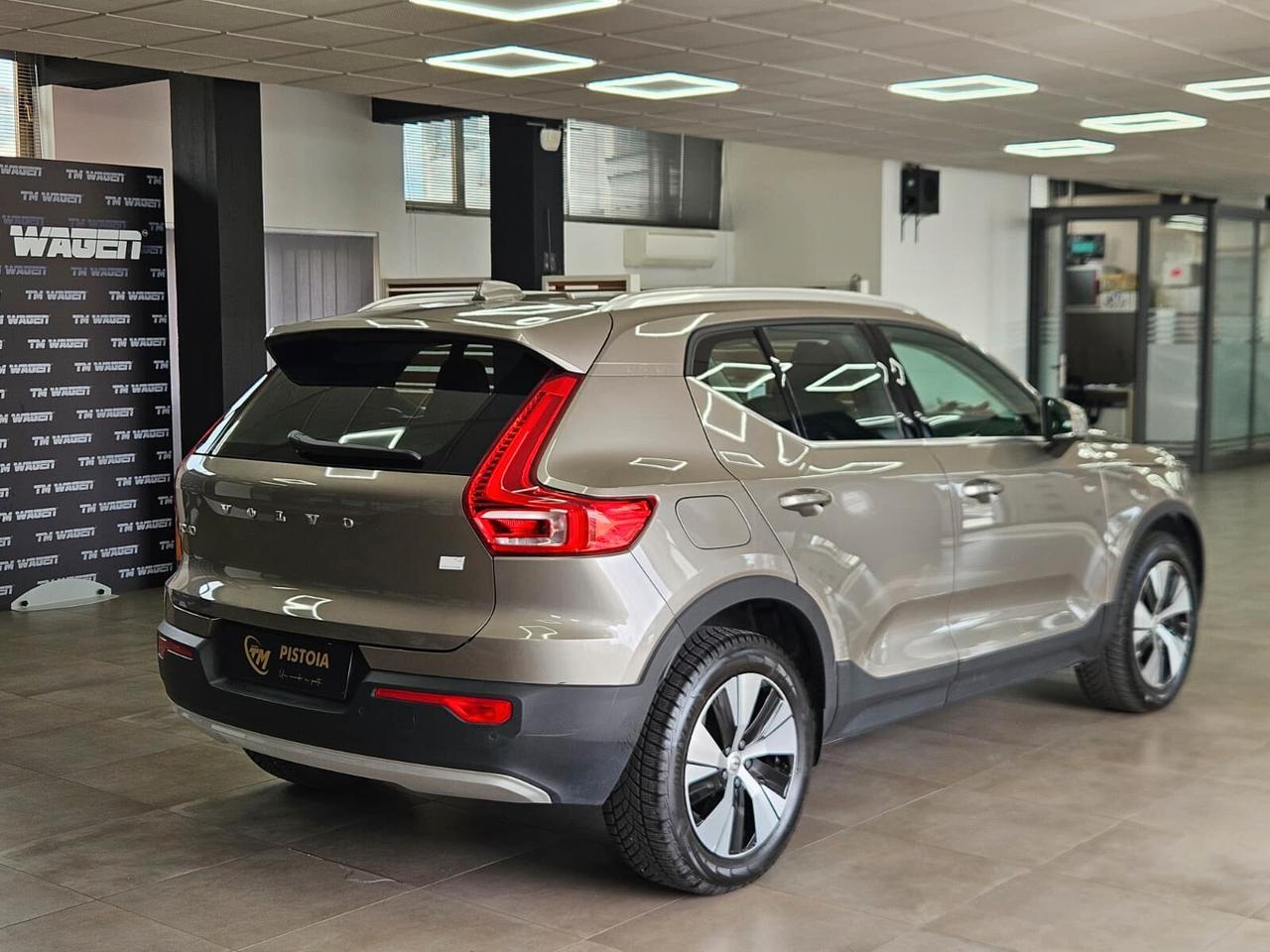 Volvo XC40 T4 Recharge Plug-in Hybrid automatico Essential