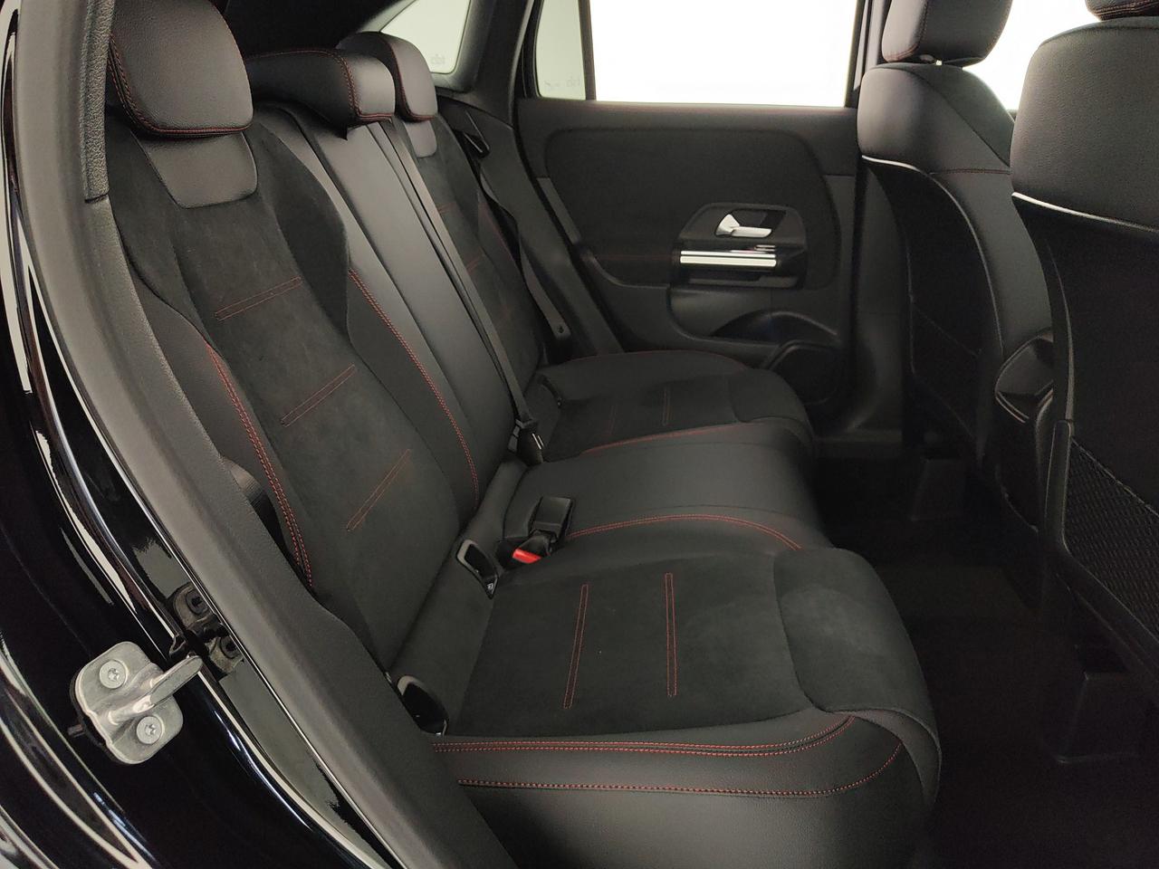 Mercedes-Benz GLA 180 d