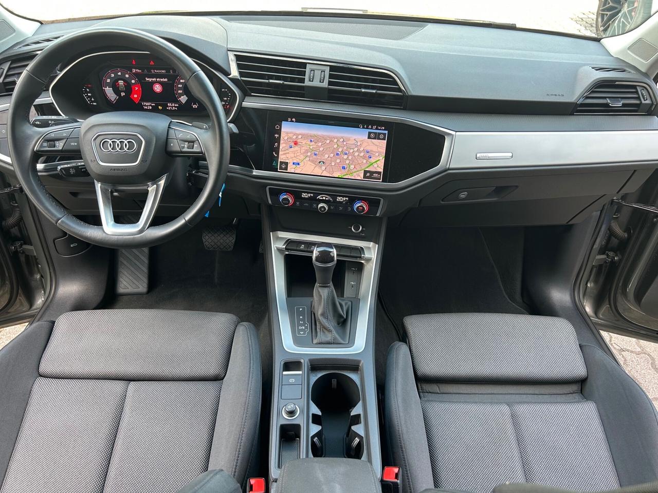 Audi Q3 35 1.5 tfsi mhev S line edition s-tronic