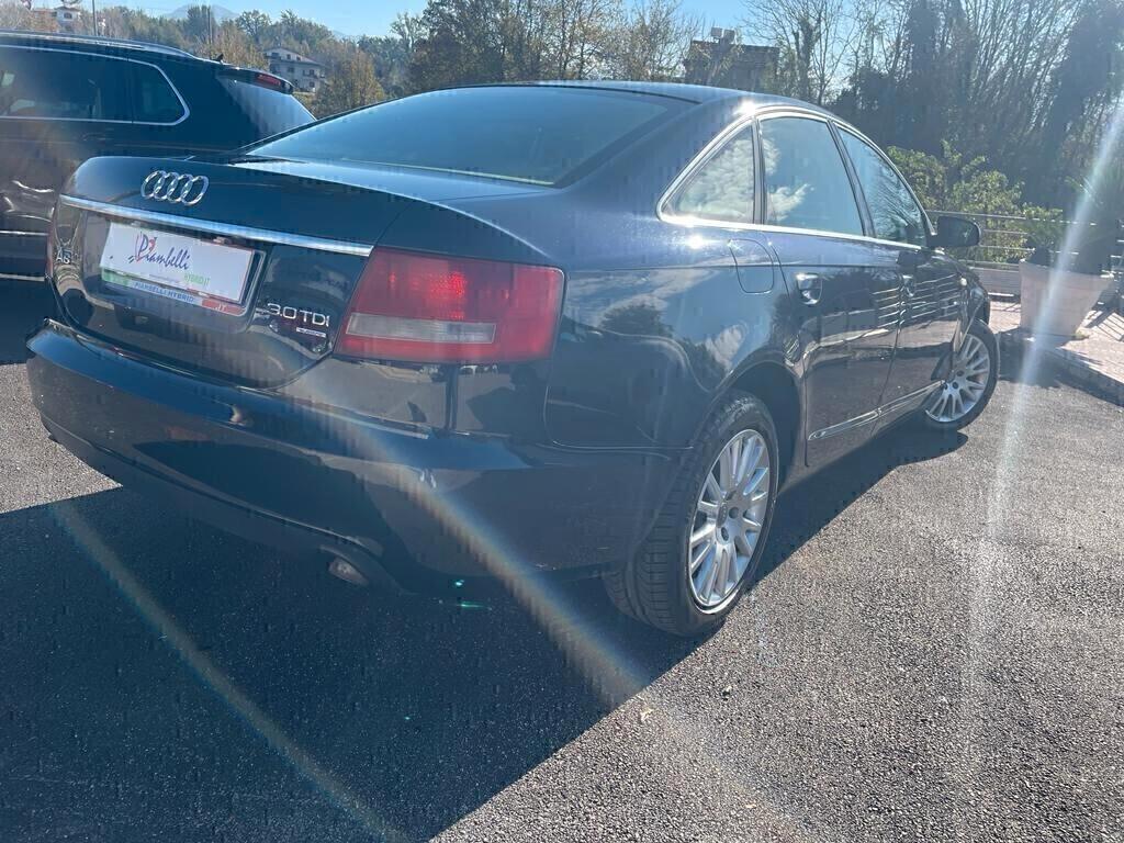 Audi A6 3.0 V6 TDI qu. tip. 4X4 PERMANENTE