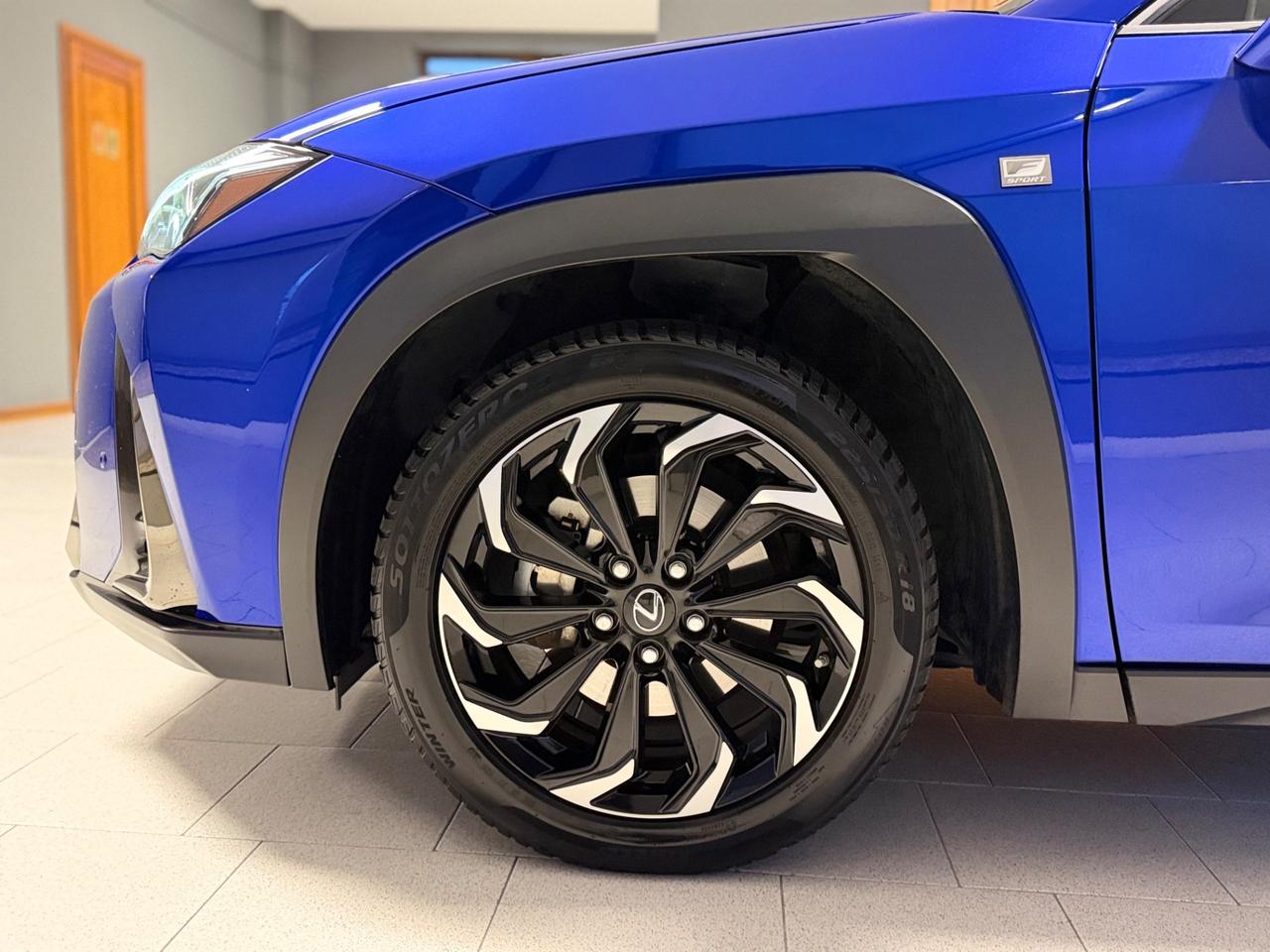 Lexus UX Hybrid 4WD F Sport