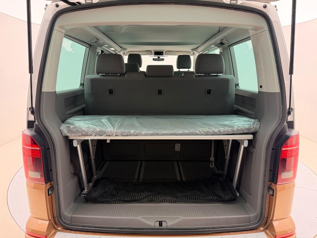 VOLKSWAGEN California T6.1 2020 California 2.0 Tdi Beach Tour 204cv 4Motion DSG 6 posti