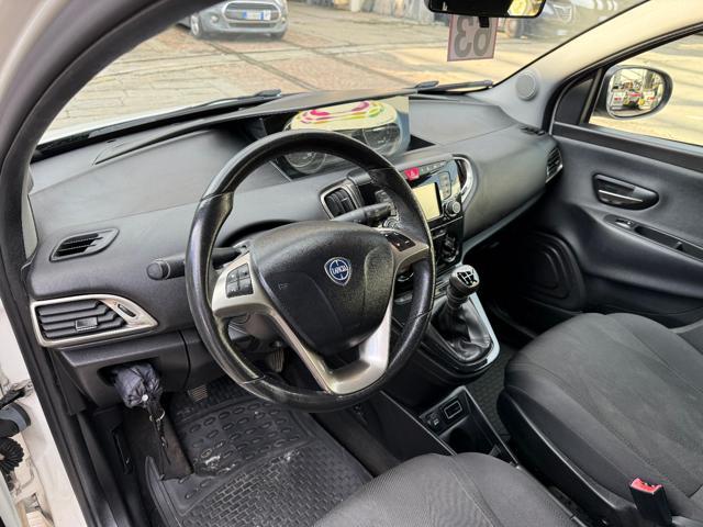 LANCIA Ypsilon 1.2 69 CV 5 porte GPL Ecochic Silver