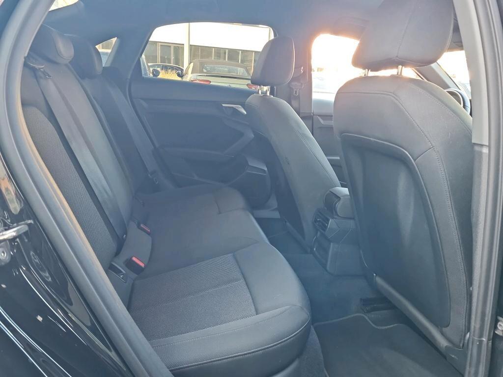 AUDI A3 SEDAN 30 TDI 115CV S-TRONIC BUSINESS ATTRACTION ( FARI LED - VIRTUAL COCKPIT - CRUISE - NAVI - PARK ASSIST )