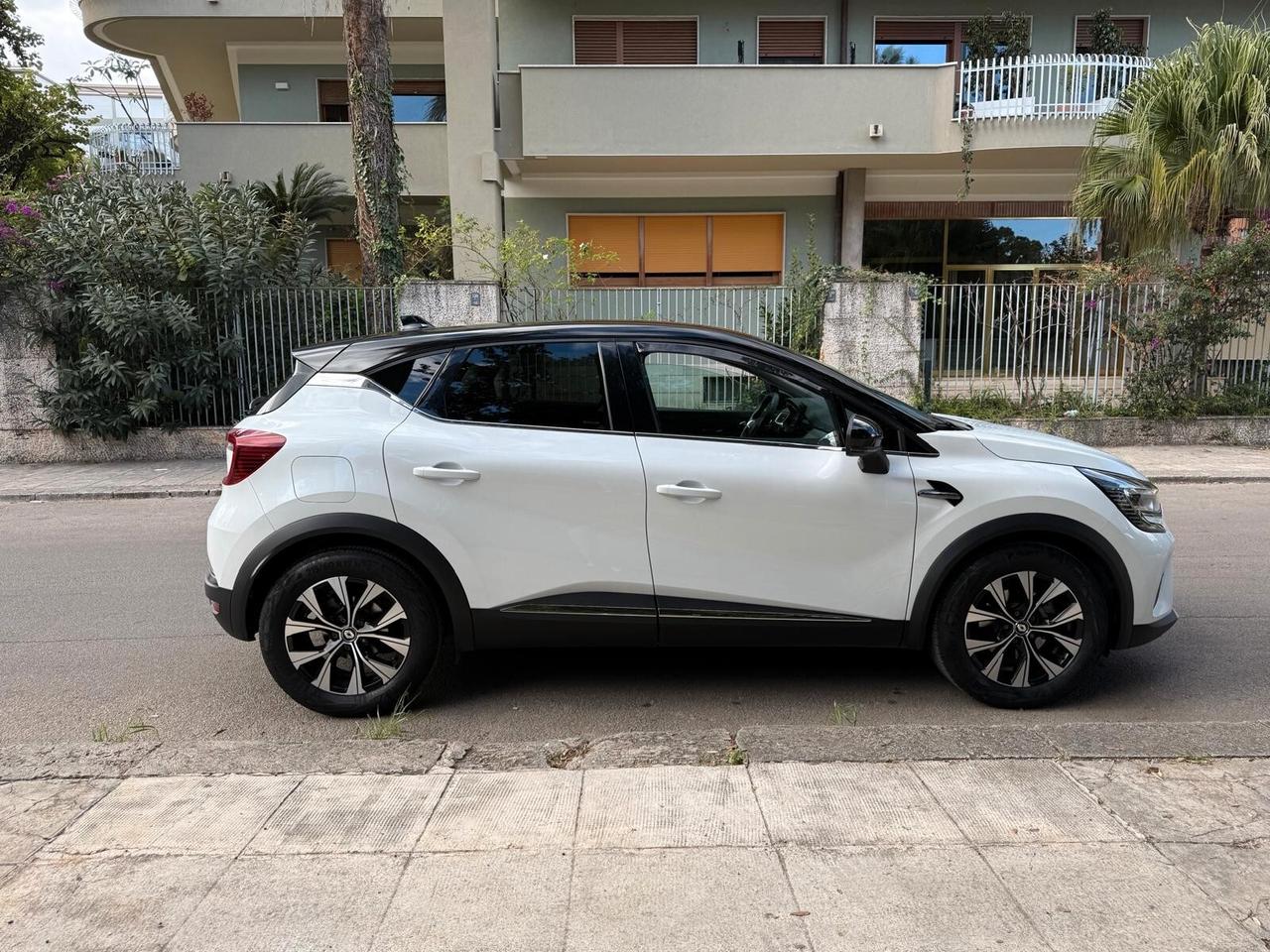 Renault Captur Full Hybrid E-Tech 145 CV Techno