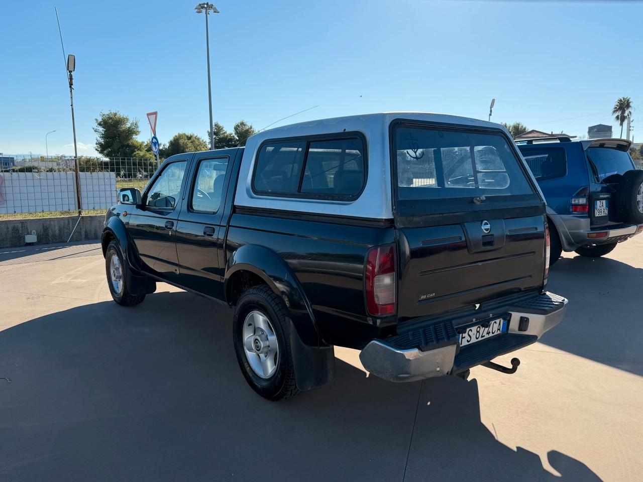 Nissan Navara 2.5 TD Duoble Cab Inc. 98 kw
