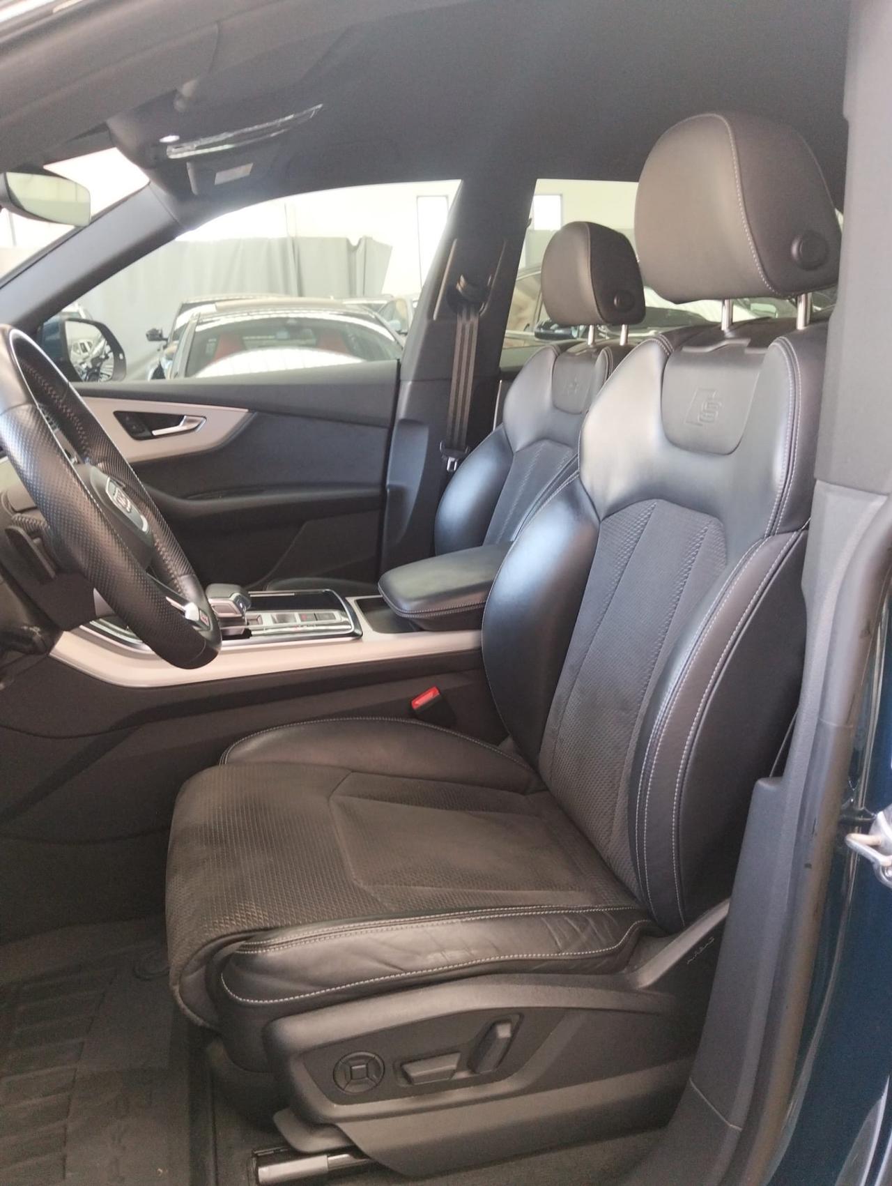 Audi Q8 45 TDI quattro tiptronic Sport