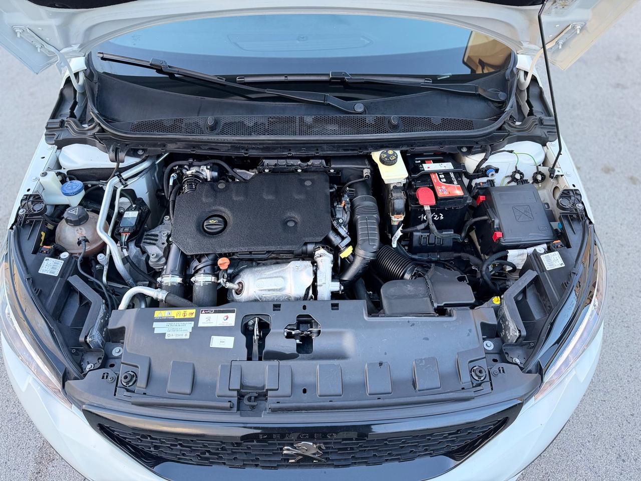 Peugeot 308 BlueHDi 130 S&S GT Line CAMBIO AUTOMATICO