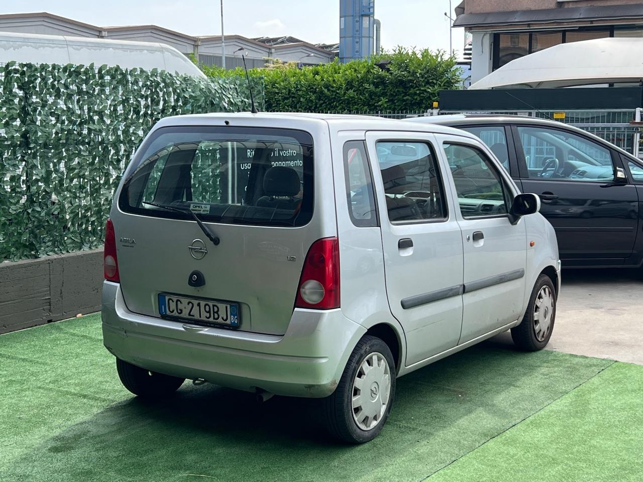 Opel Agila 1.2 16V Edition