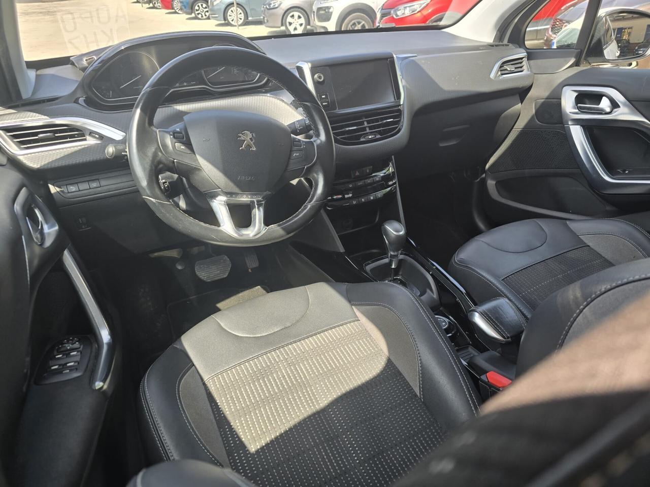 Peugeot 2008 BlueHDi 120 EAT6 S&S Black Matt