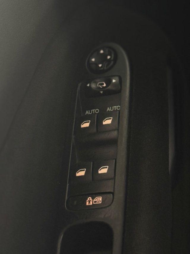 CITROEN C3 Picasso 1.6 VTi 120 Exclusive Theatre