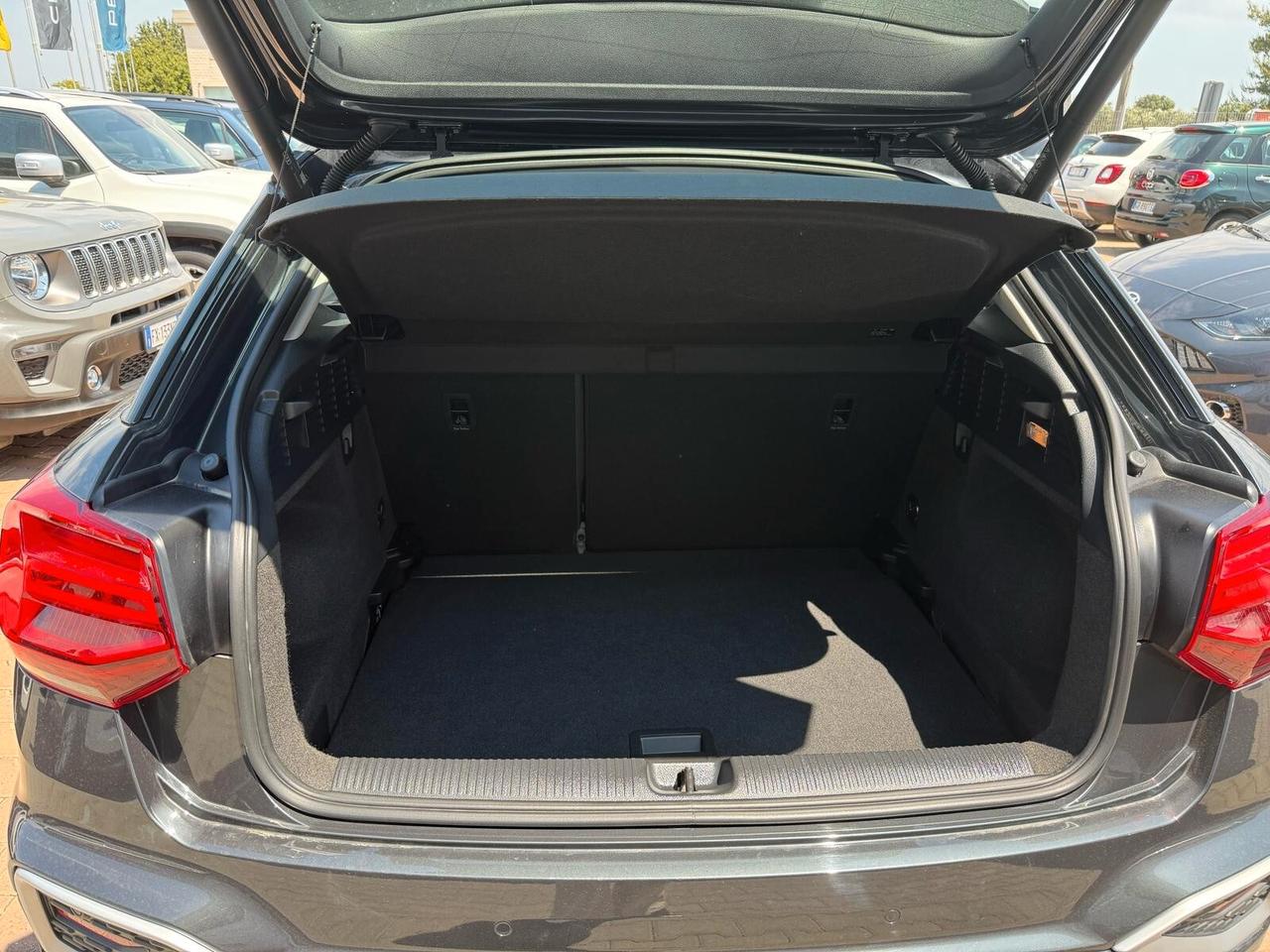 Audi Q2 35 TFSI Business Plus