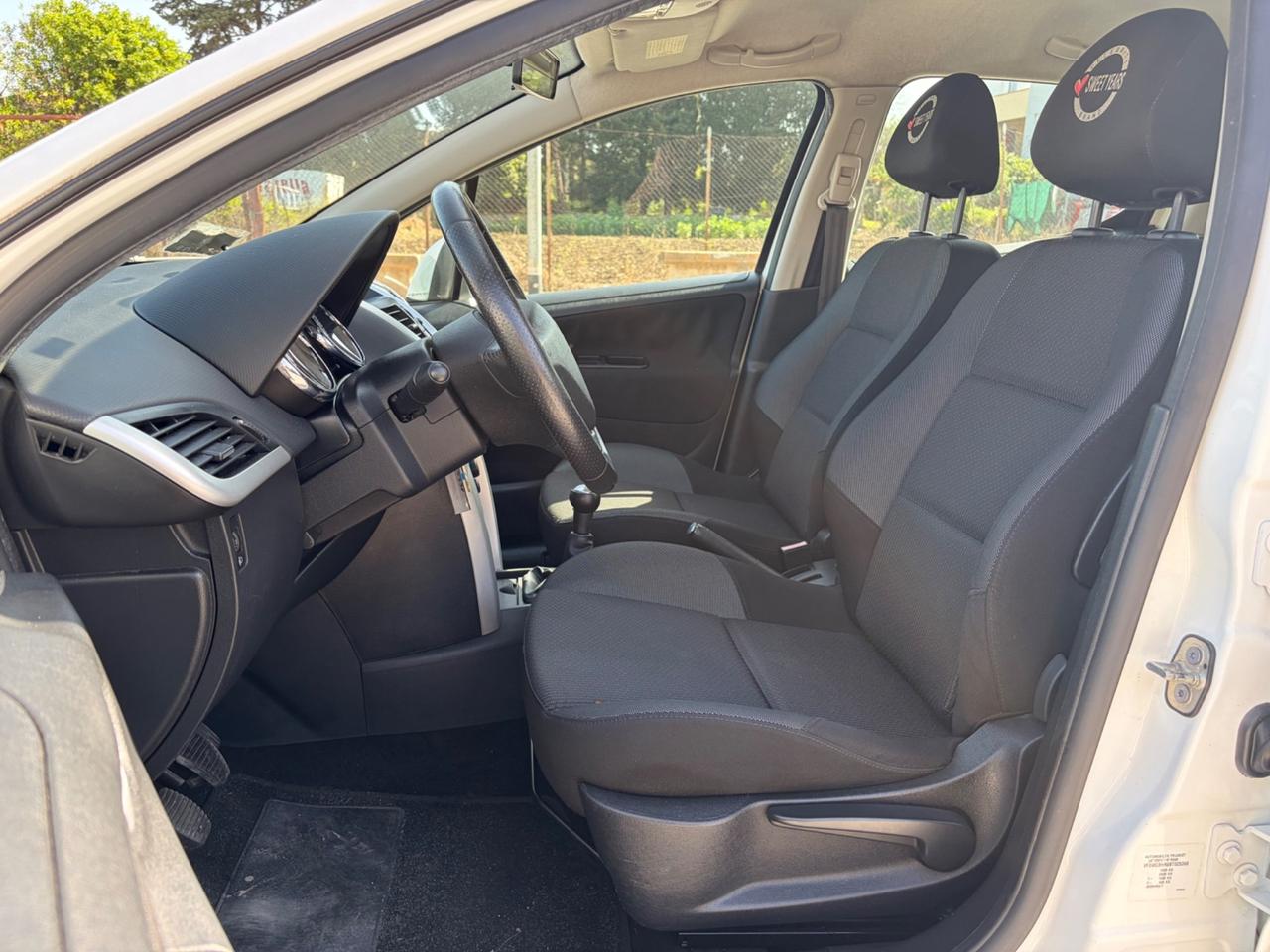 Peugeot 207 1.4 HDi 70CV 5p. Active