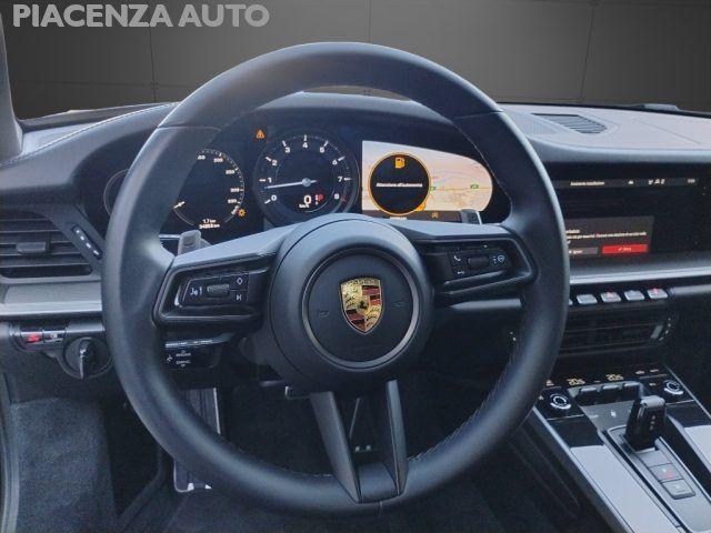 PORSCHE 992 Carrera