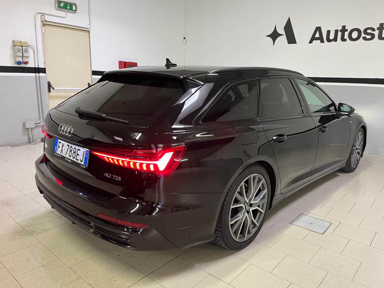 Audi A6 Avant 40 2.0 TDI S line *matrix