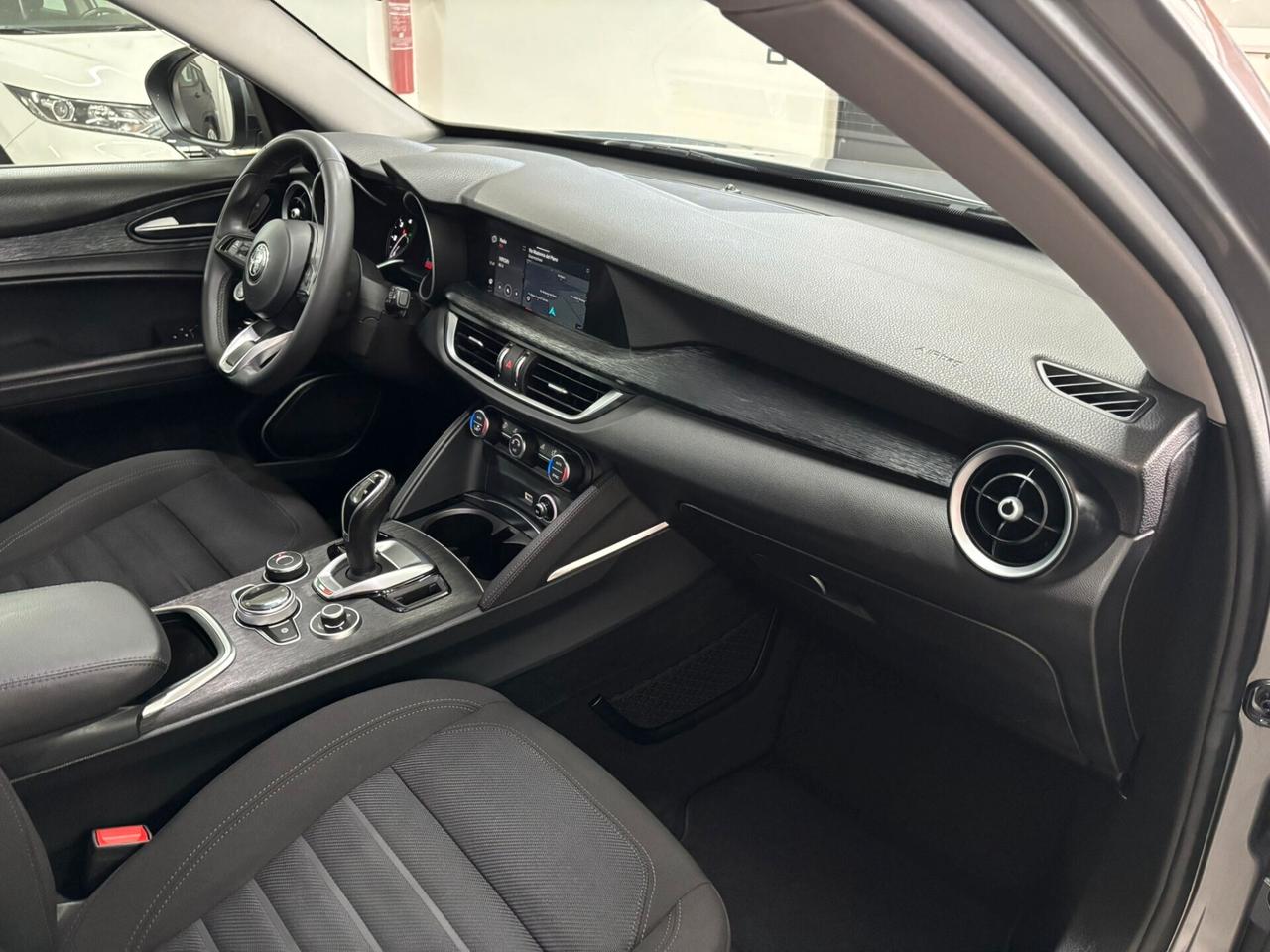 Alfa Romeo Stelvio 2.2 Turbodiesel 190 CV AT8 Q4 Business