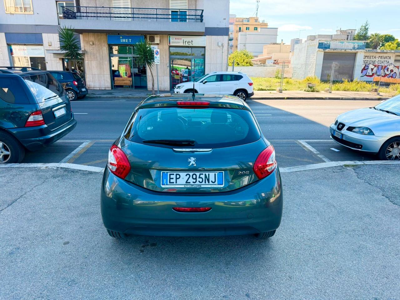 Peugeot 208 1.4 HDi 68 CV 5 porte Allure