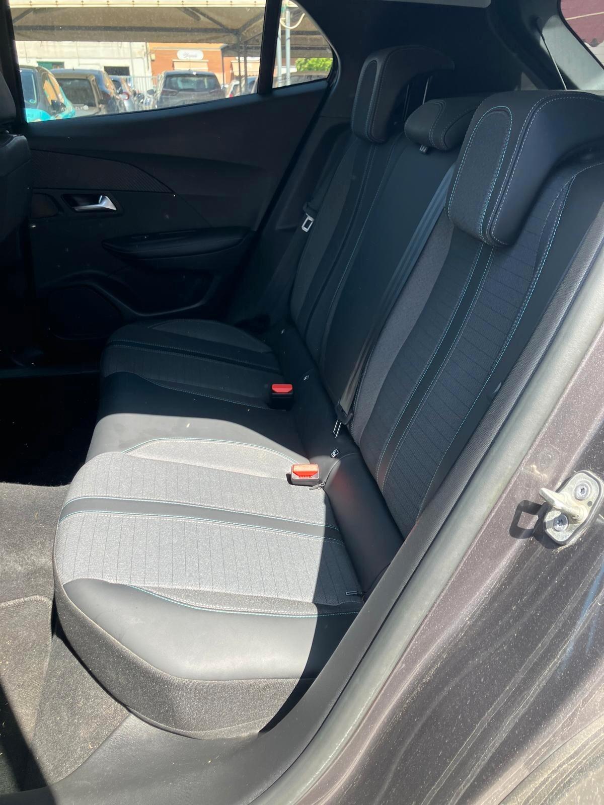 PEUGEOT 2008 1.5 BlueHDi 130cv EAT8 GT Pack