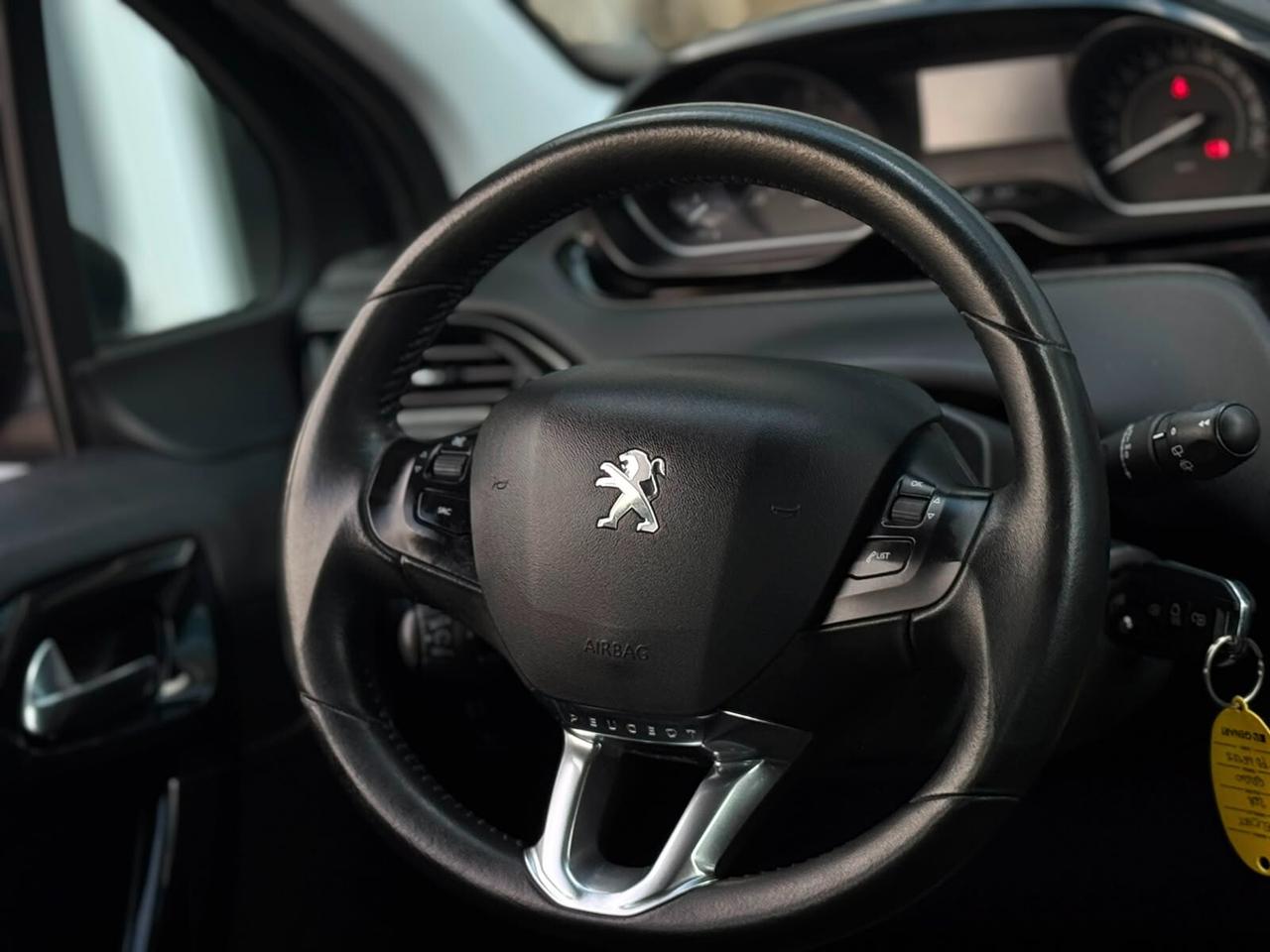 Peugeot 208 BlueHDi 75 5 porte Allure