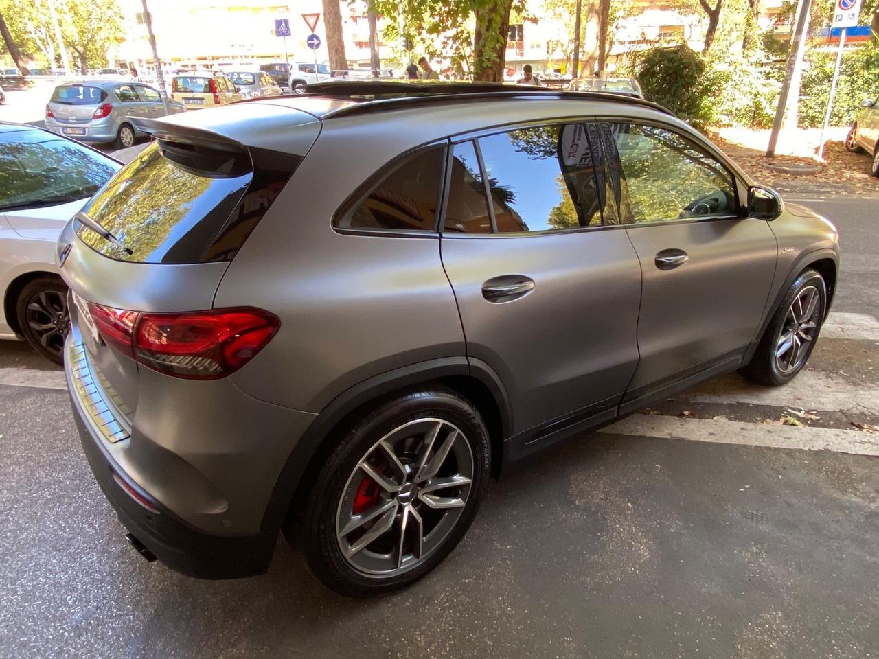 Mercedes-benz GLA 35 AMG MAGNO GRAU TETTO PELLE IVA ESPOSTA