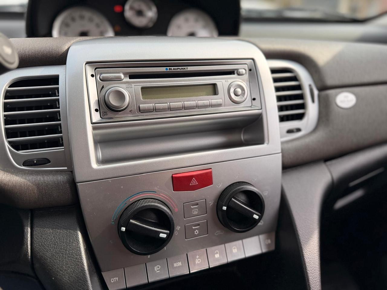 Lancia Ypsilon 1.2 Argento