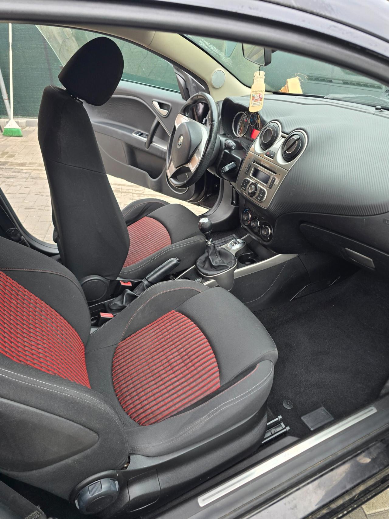 Alfa Romeo MiTo 1.4 T 120 CV GPL Distinctive Sport Pack