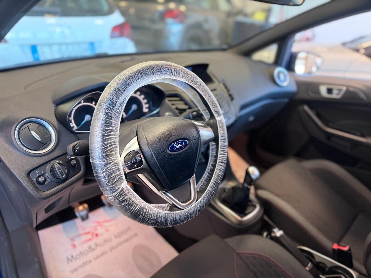 Ford Fiesta 1.5 TDCi 75CV 5 porte ST-Line