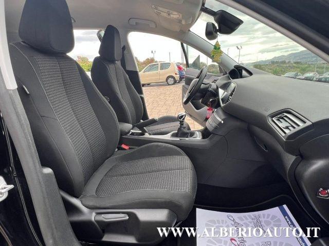 PEUGEOT 308 BlueHDi 130 S&S Business