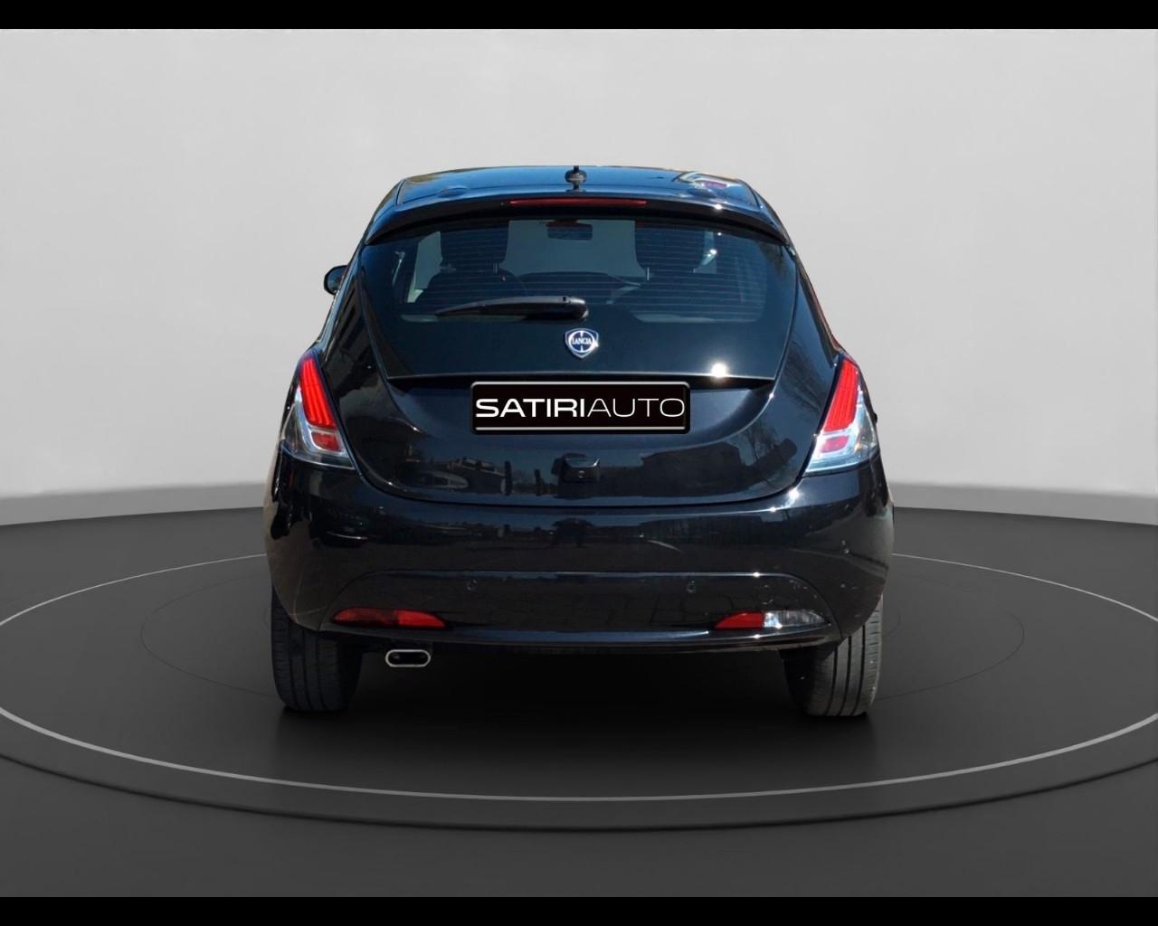 LANCIA Ypsilon III 2021 - Ypsilon 1.0 firefly hybrid Platino s&s 70cv