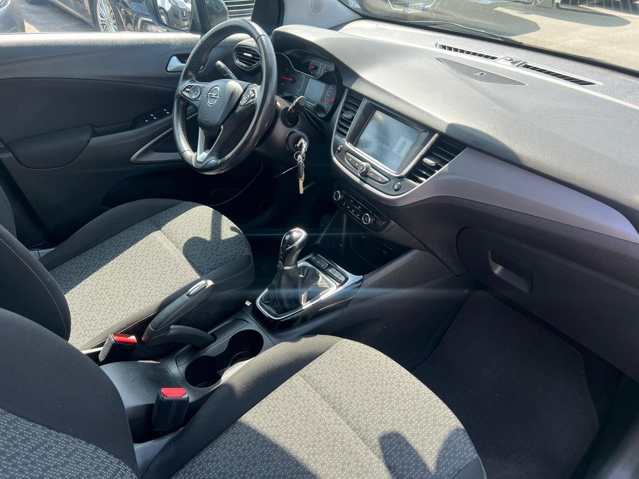 Opel Crossland 1.2 12V 83 Cv Edition total black