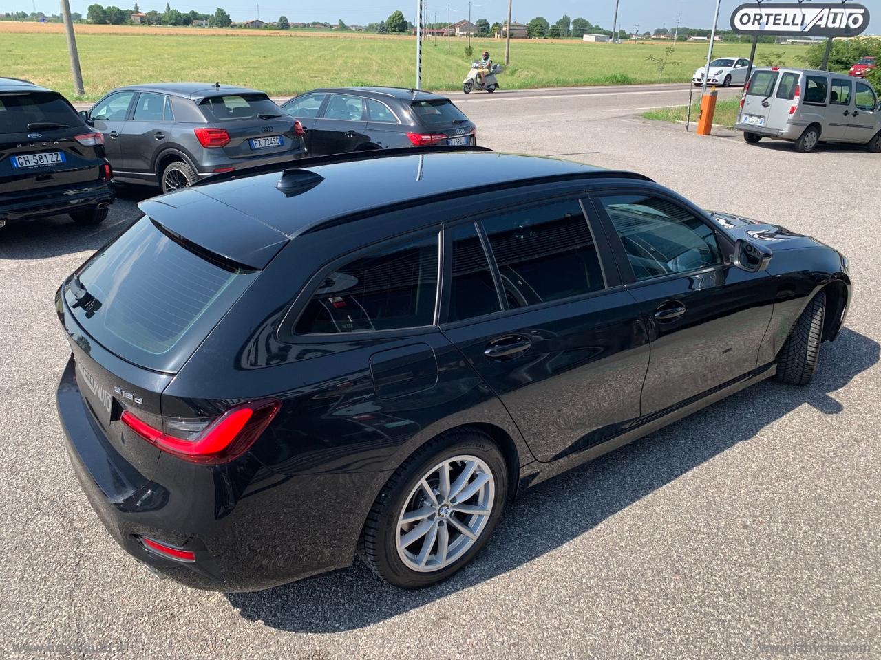 BMW 318d 48V Touring Business Advantage