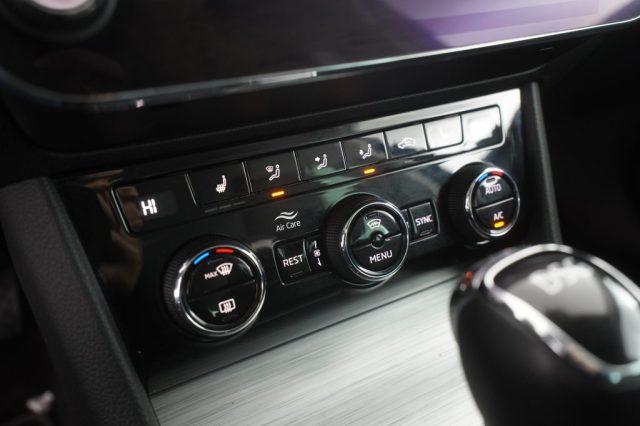 SKODA Superb Superb Wagon 1.6 TDI DSG Ambition/SCR