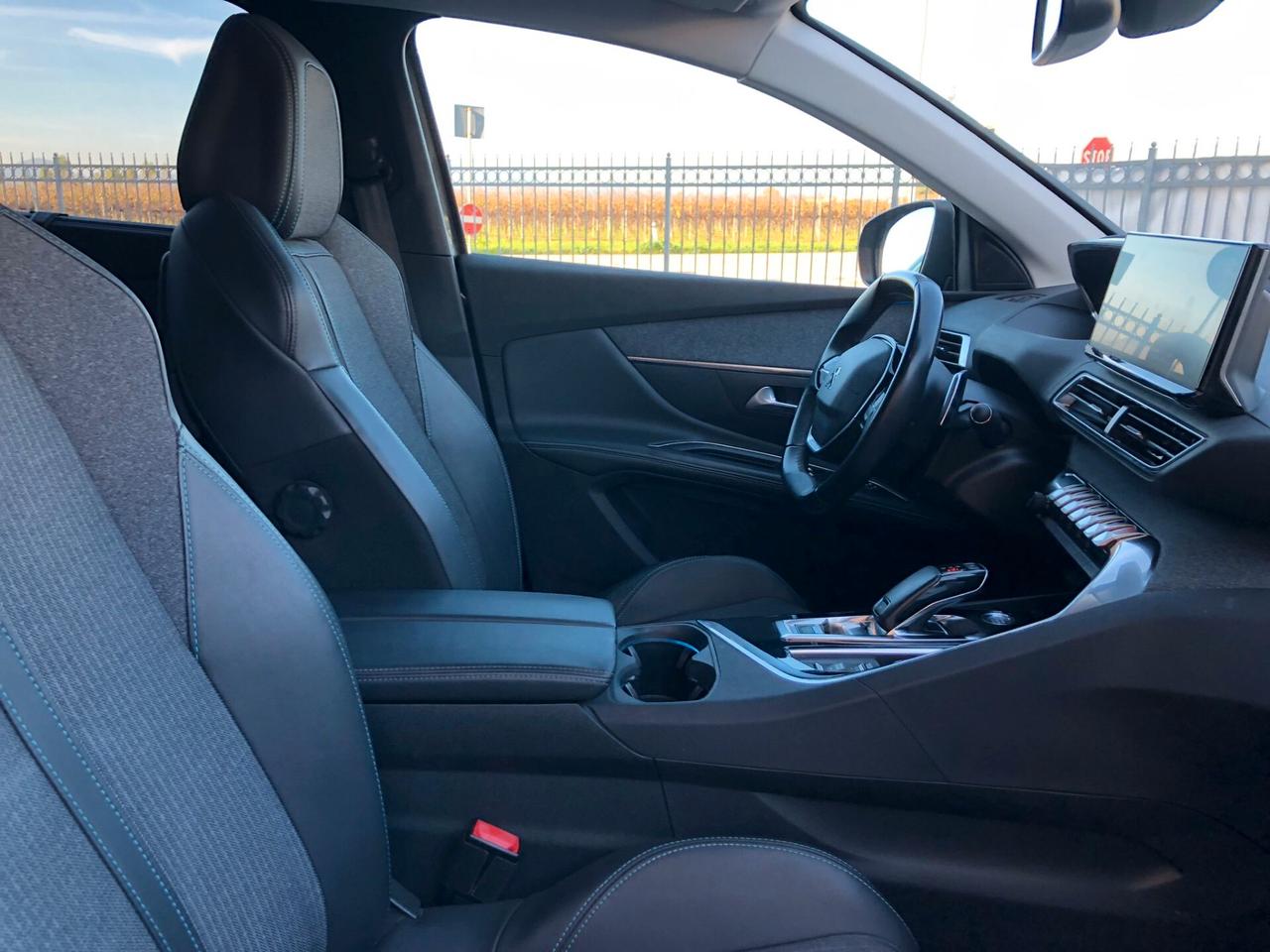 Peugeot 5008 BlueHDi 130 S&S EAT8 Allure