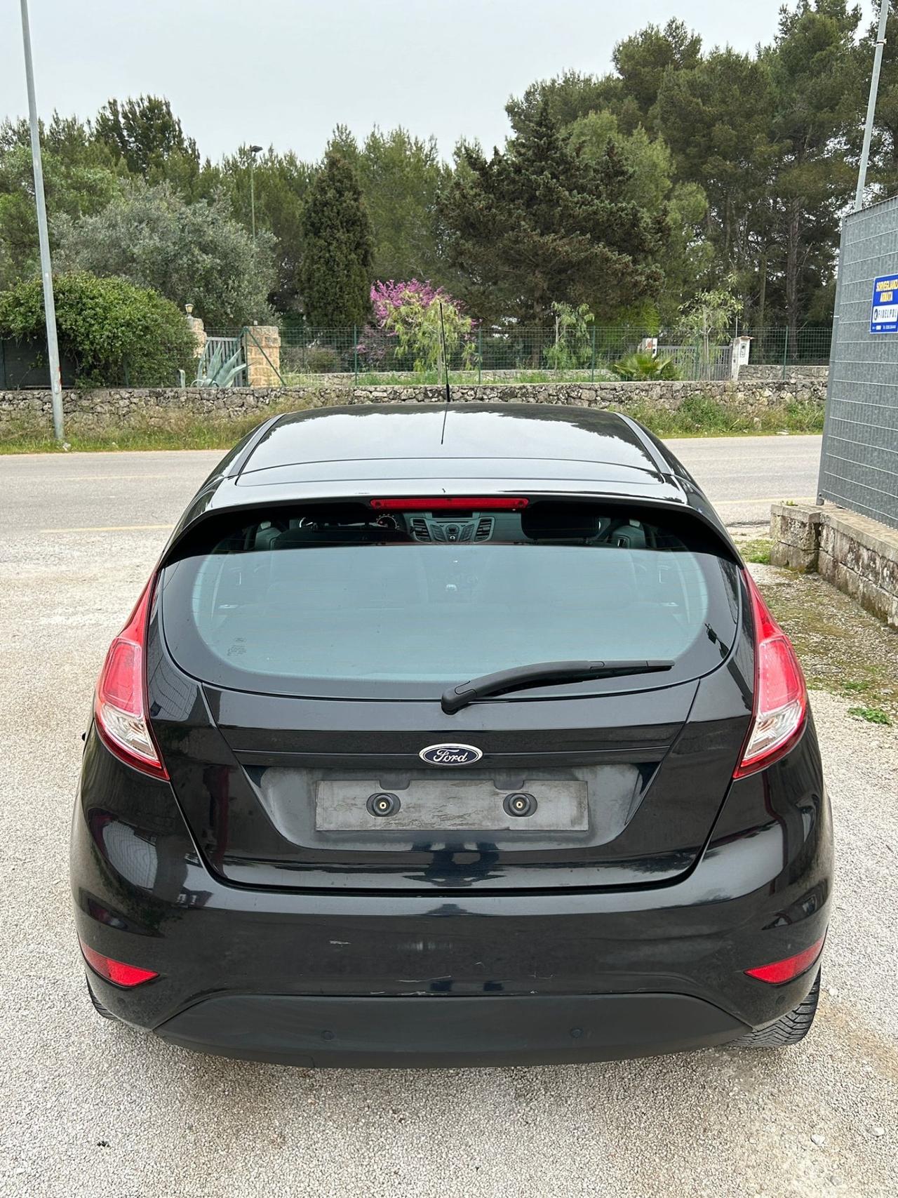 Ford Fiesta 1.5 TDCi 75CV 5 porte-2014