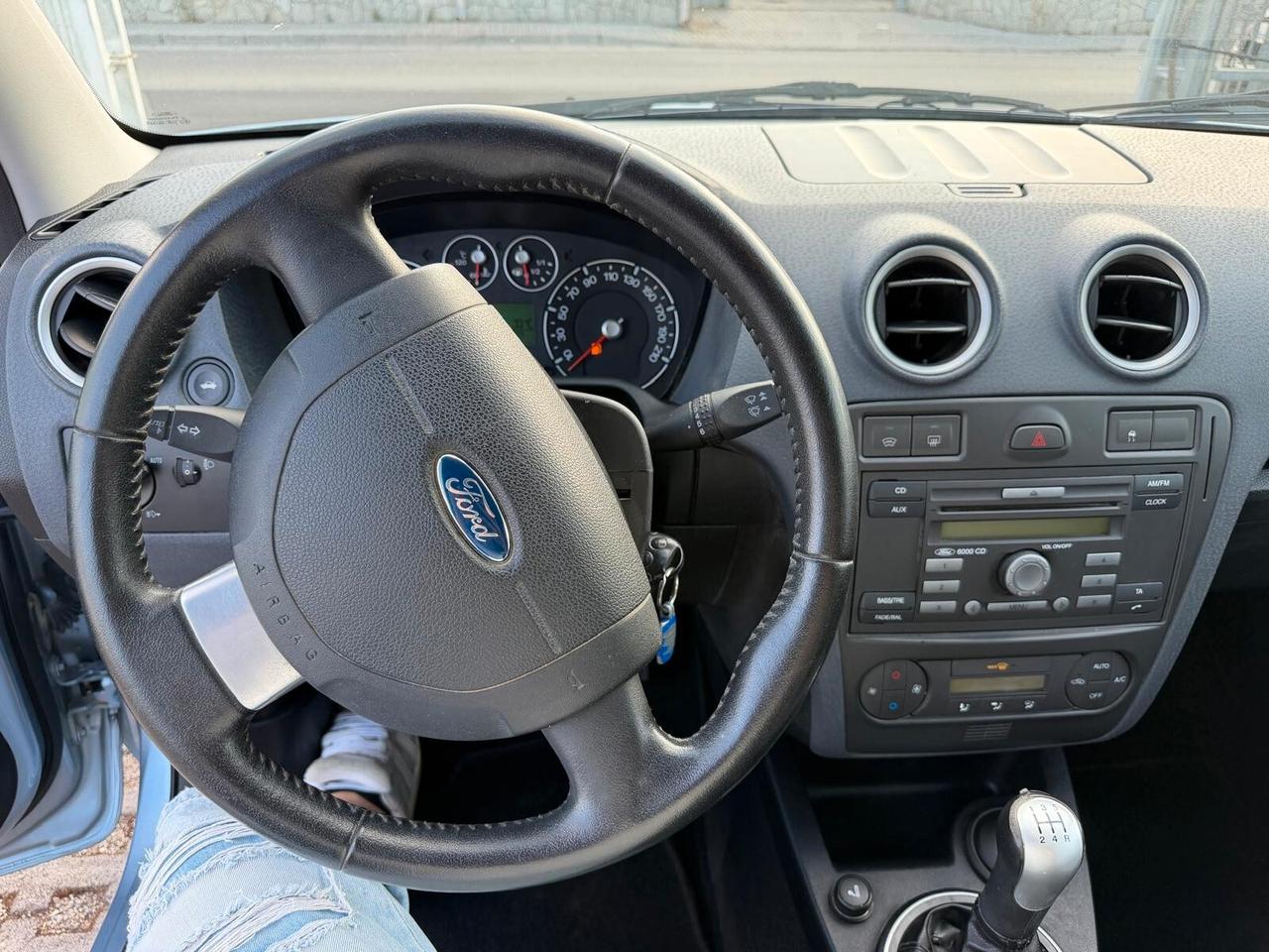 Ford Fusion 1.4 TDCi 5p. Collection-04/2006