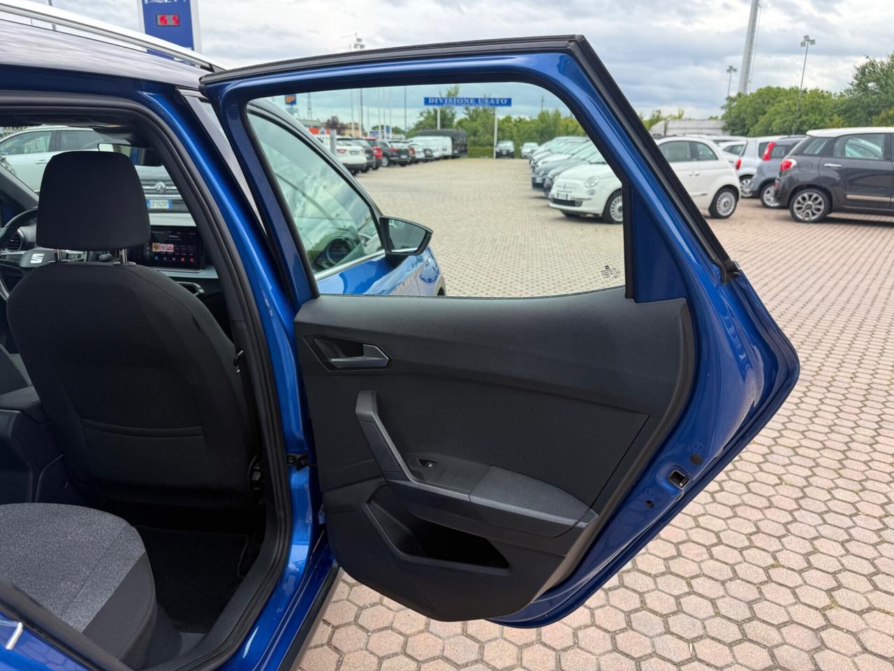 Seat Arona 1.0 EcoTSI 110 CV XPERIENCE OK NEOPATENTATI in arrivo