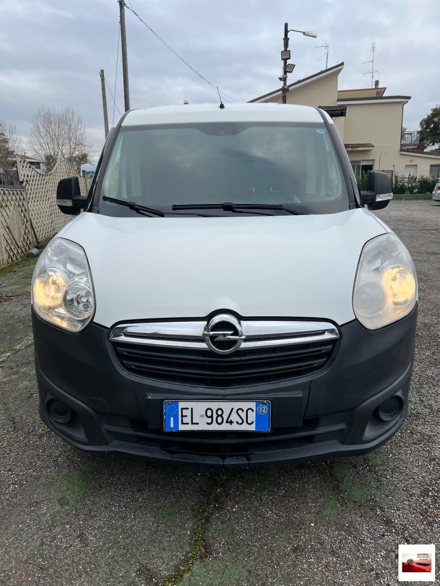 OPEL - Combo Tour - CDTi 90CV PC-TA Cosmo