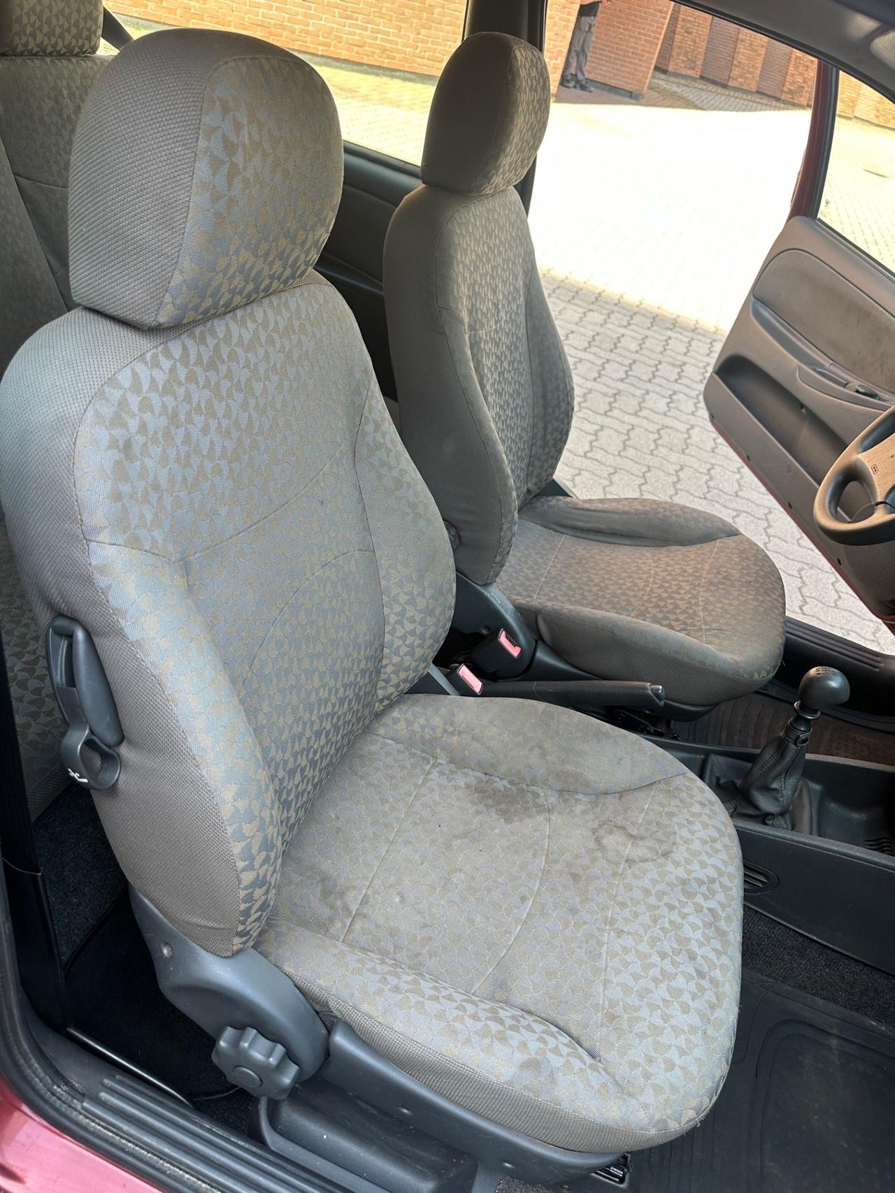 Lancia Y 1.2i 16V cat LS