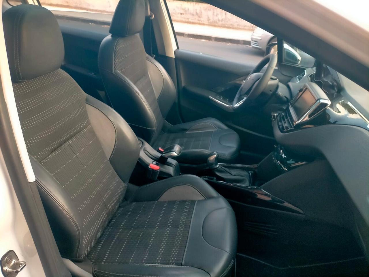 Peugeot 2008 BlueHDi 100 Allure