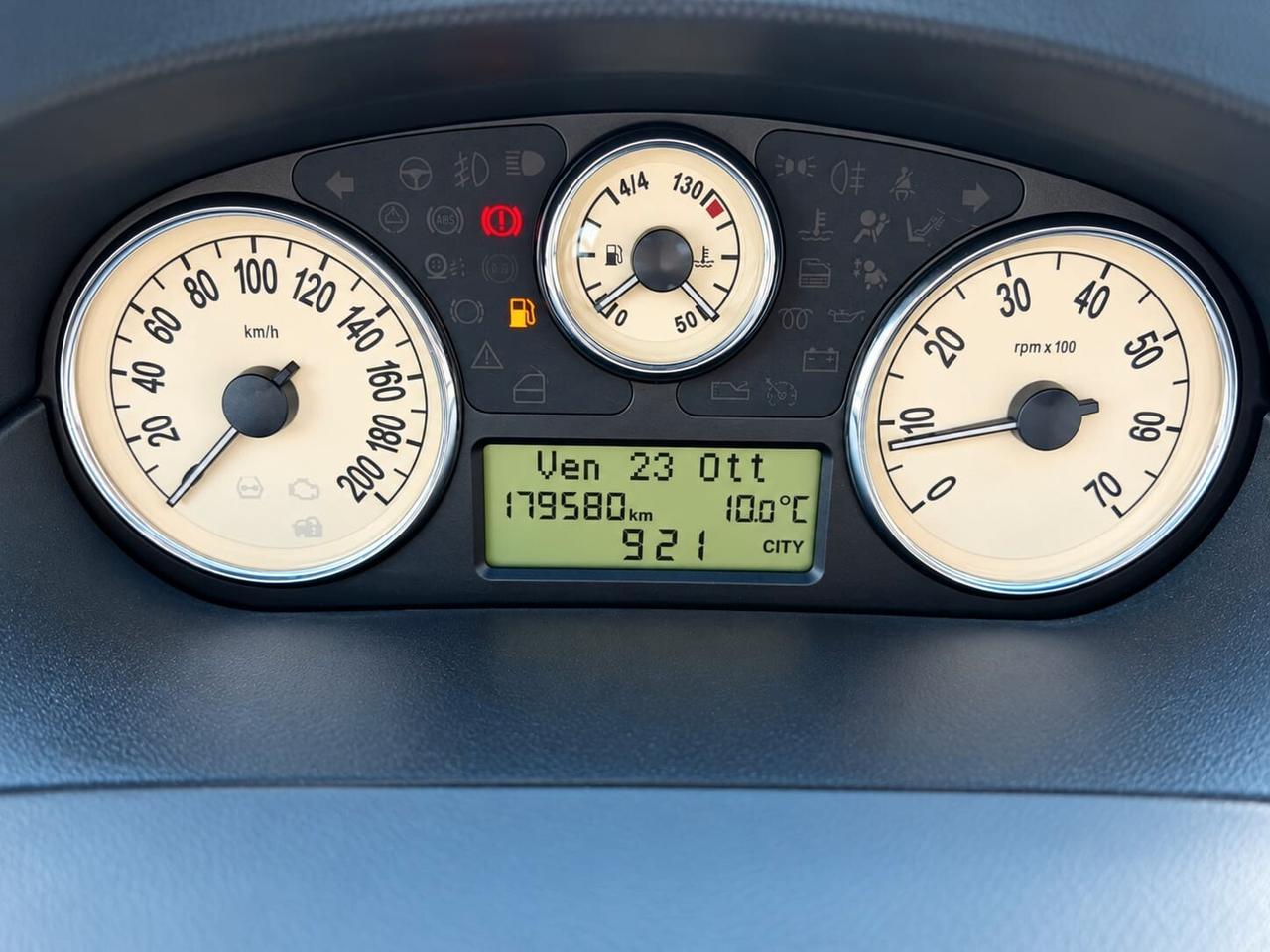 Lancia Ypsilon 1.2 16V Platino