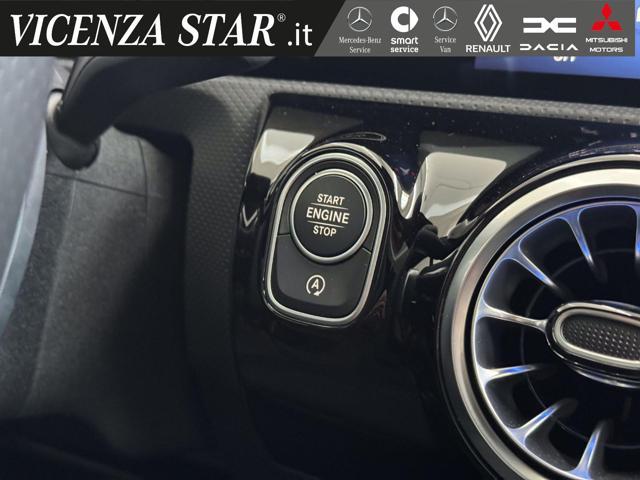 MERCEDES-BENZ A 200 d AMG PREMIUM