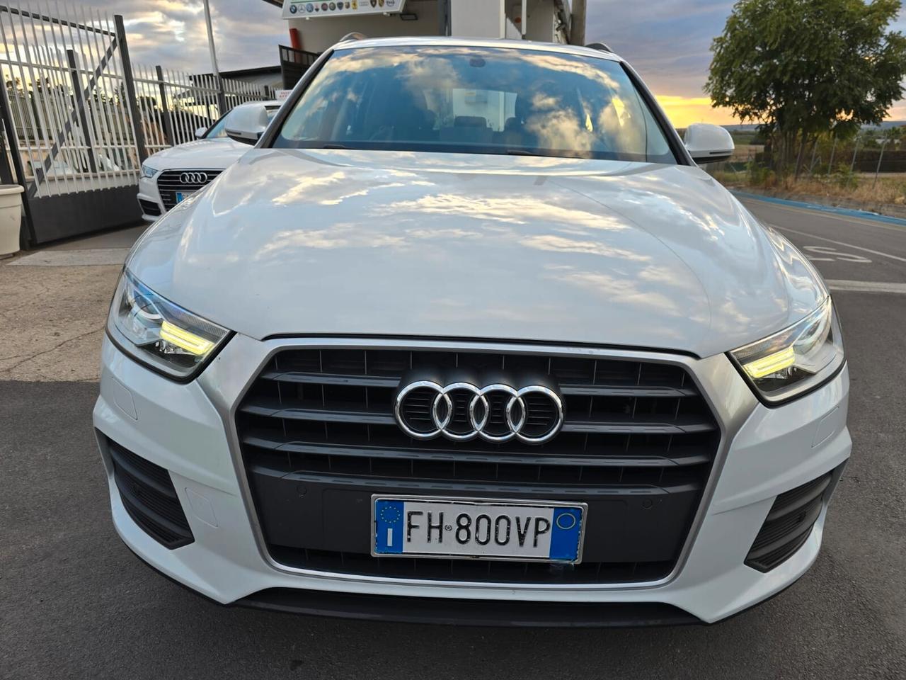 Audi Q3 2.0 TDI 120 CV S tronic