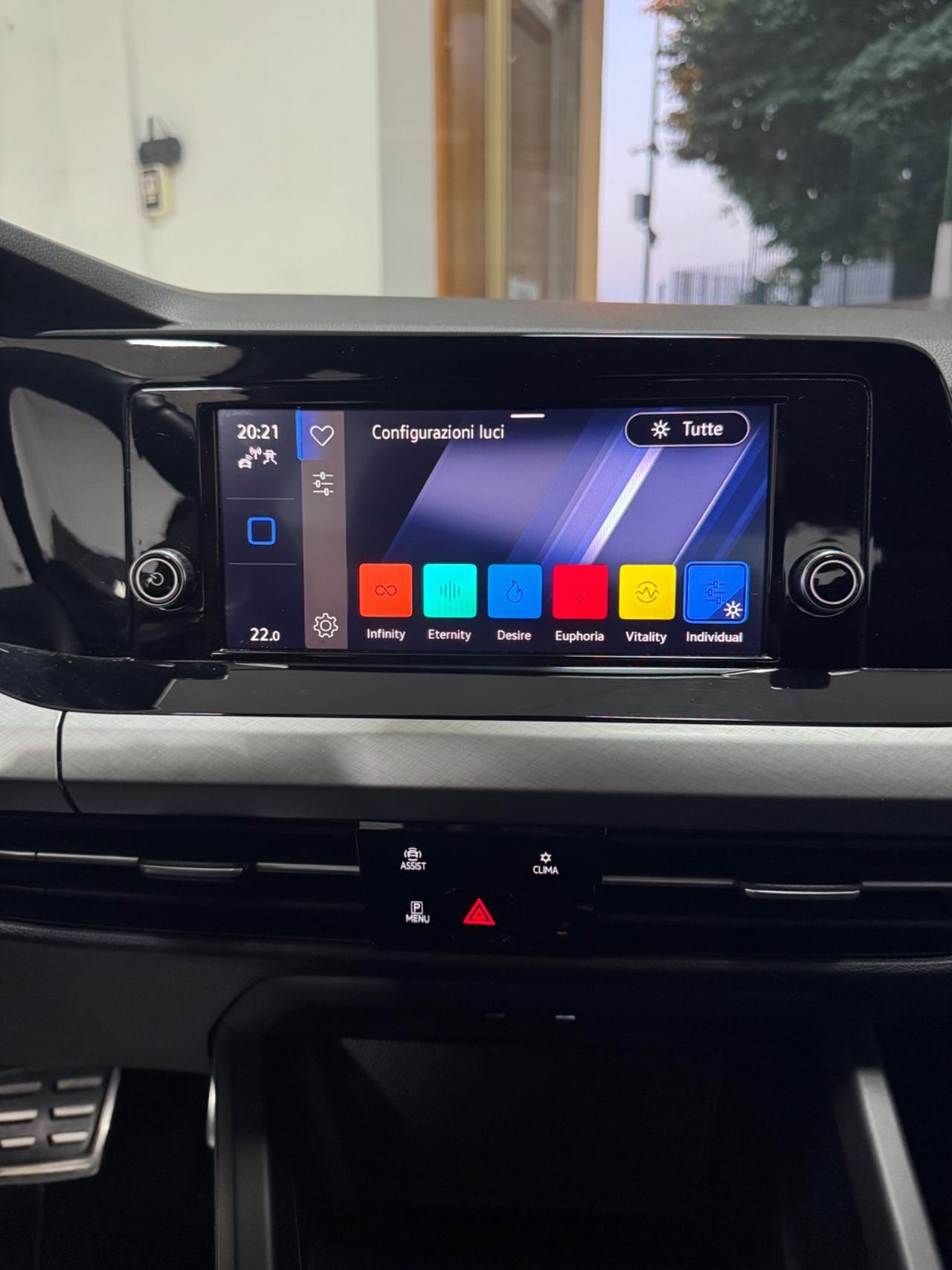 Volkswagen Golf 2.0 TDI DSG SCR 2021 multicolor 17