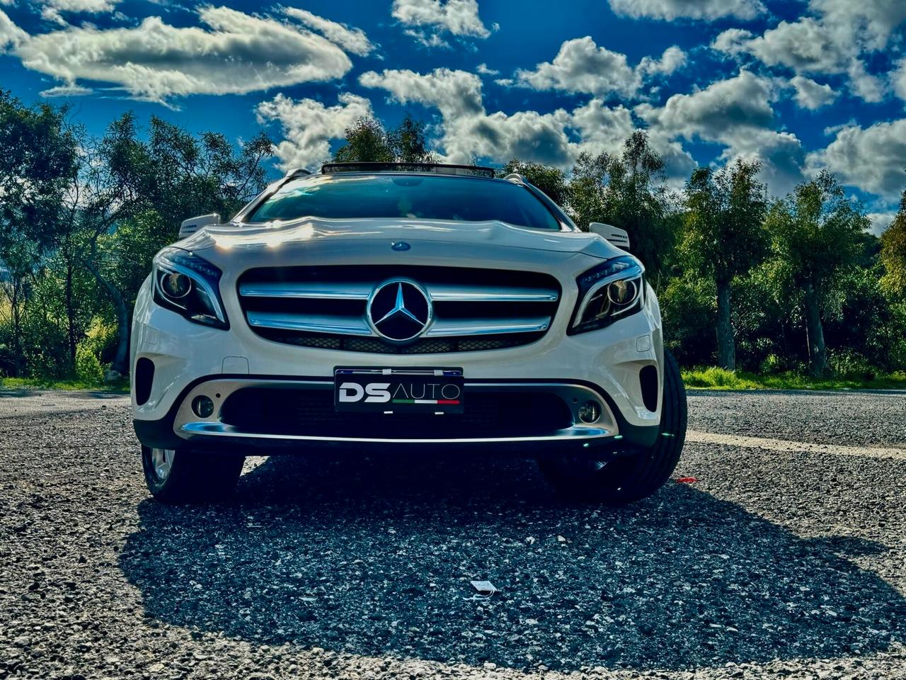 MERCEDES- BENZ GLA 220 D 4MATIC SPORT TETTO