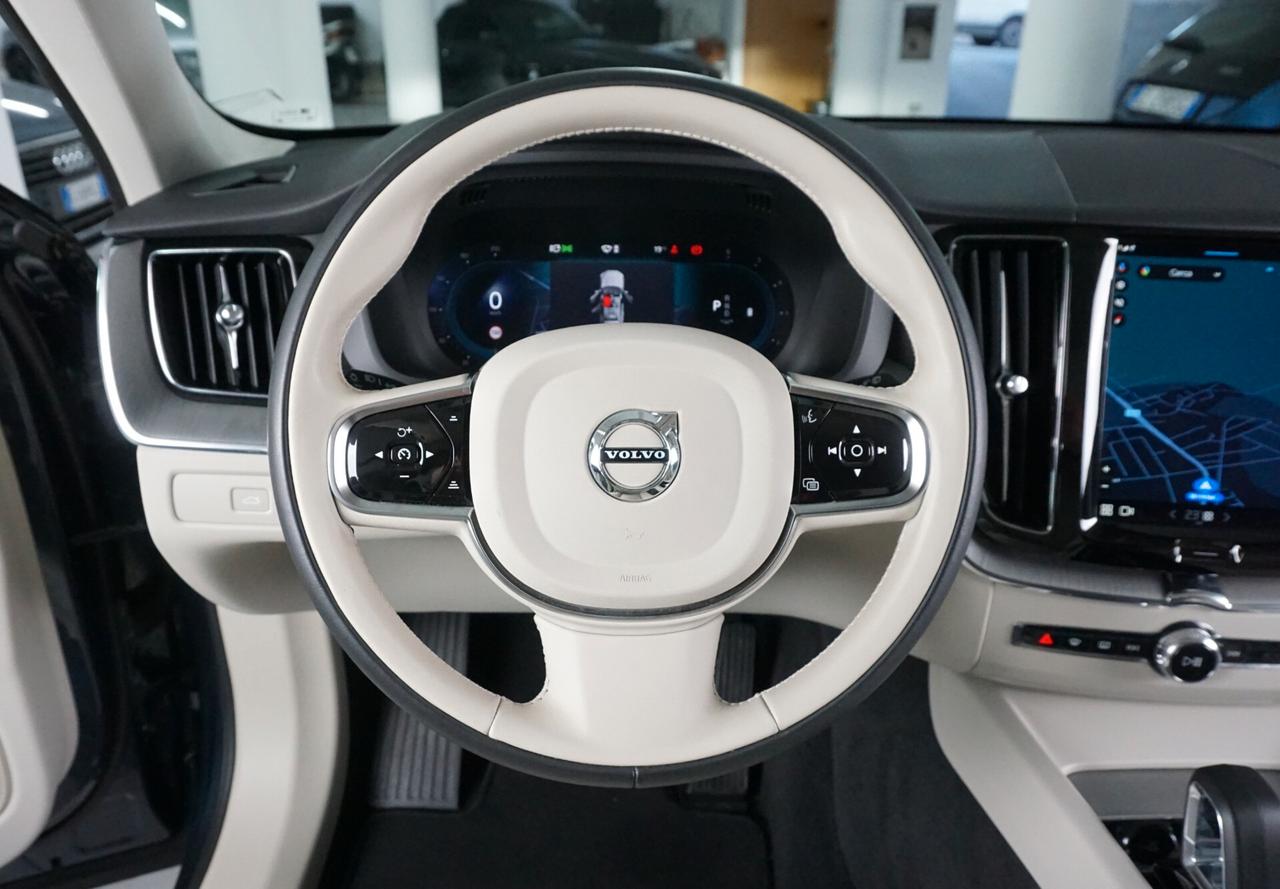 Volvo XC 60 B4 (d) auto AWD autocarro Ultimate Dark