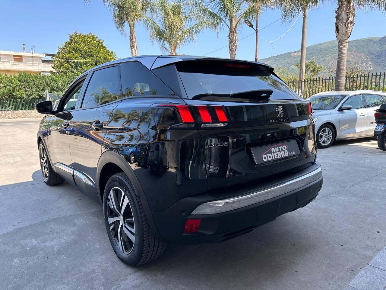 Peugeot 3008 BlueHDi 130 S&S EAT8 Allure